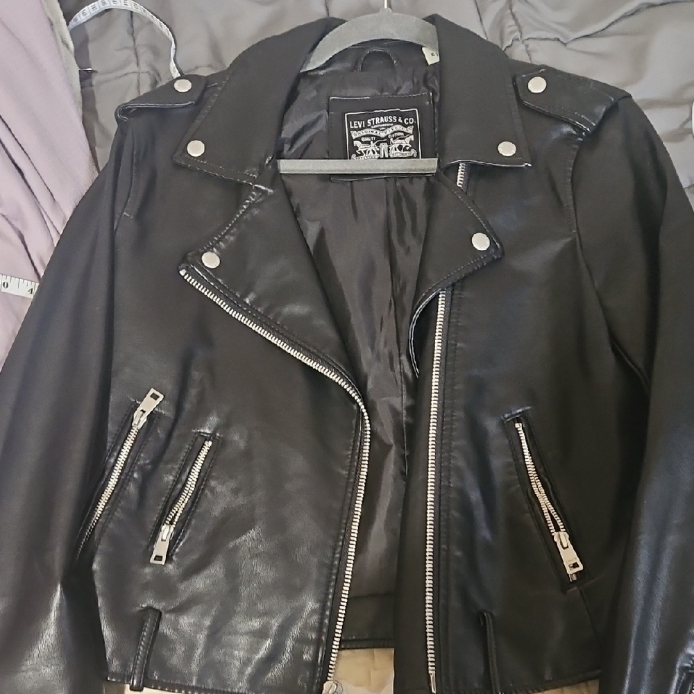Levi's Sleek Black Biker Jacket